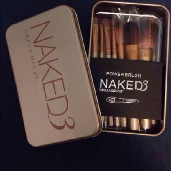 Other - UD Set of 12 makeup brushes