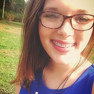 Meet your Posher, Abby