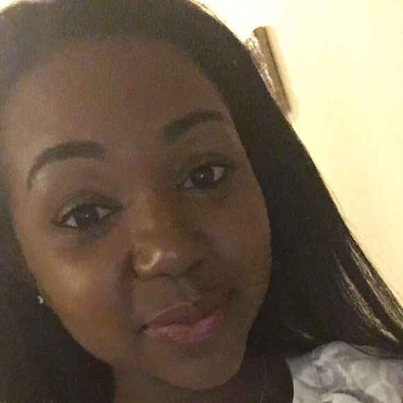 Meet your Posher, Lethia - Picture 1 of 1