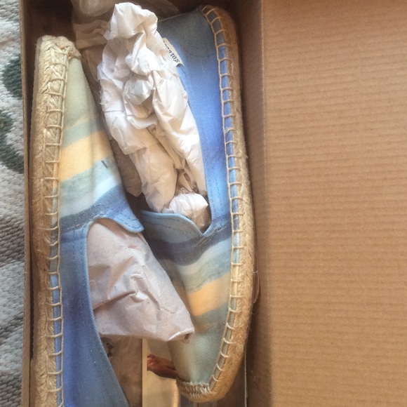 Soludos "Pipeline" Surf Espadrille from Urban - Picture 6 of 8