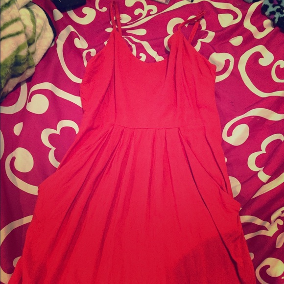 Red/pink mini dress w/ spaghetti straps & pockets