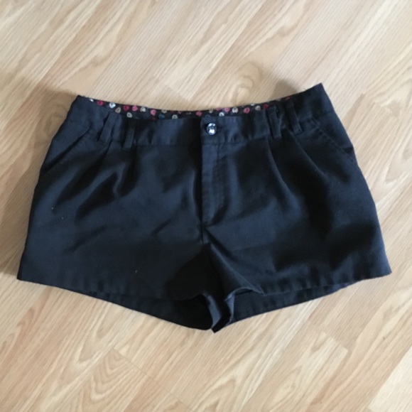 Black shorts😍😍😍 - Picture 1 of 1