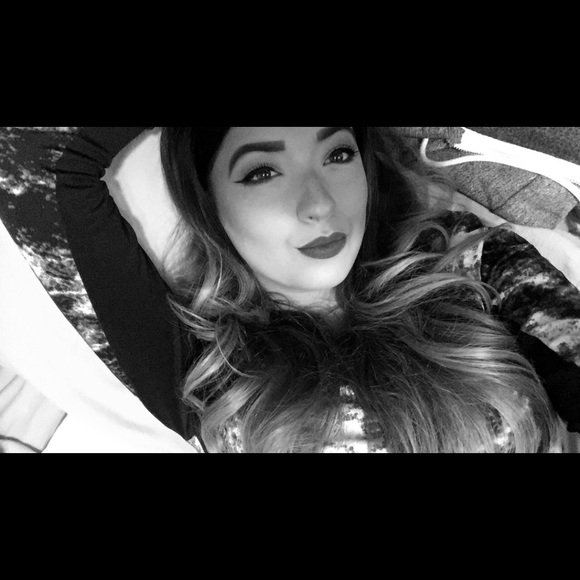 Meet your Posher, Jasmine