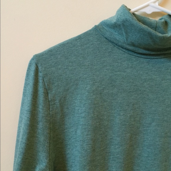 Nice cotton turtleneck shirt.