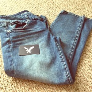 AE capris & $25 gift card to AE!