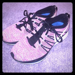 Nike flyknit trainer 6.5 youth 8 women's