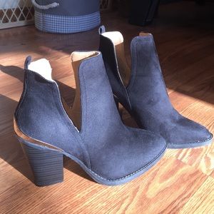 Black booties worn once