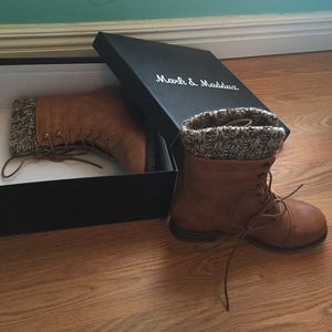 Sweater cuffed boots