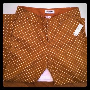 Old Navy brown and white polka dot capri pants