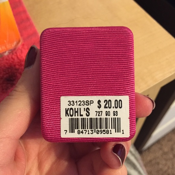 Purple earrings - Picture 3 of 3