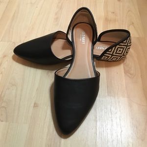 ◾️▫️Black and White Pointed Toe Flats