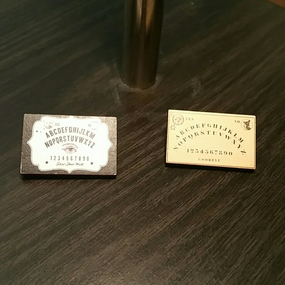 Ouija board pins set