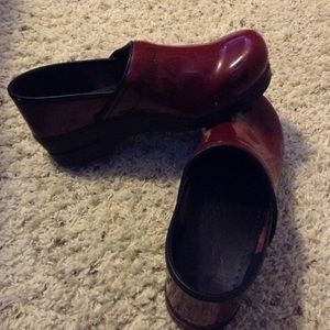 Dark red Dansko shoes size 41