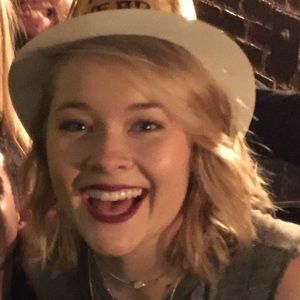 Meet your Posher, Corie