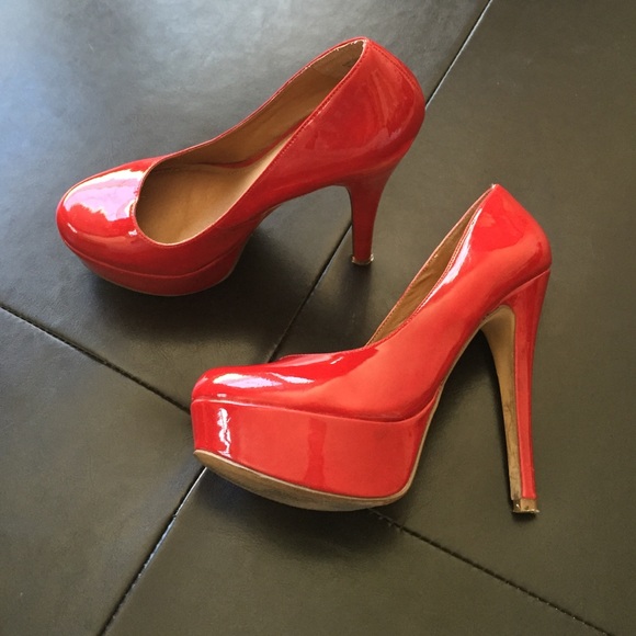 ALDO Shoes - Aldo Red Platform Pumps