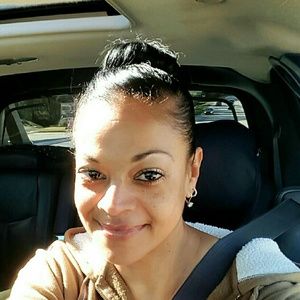 Meet your Posher, Marnie