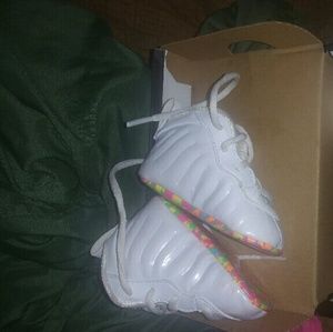 2c fruity pebble foams