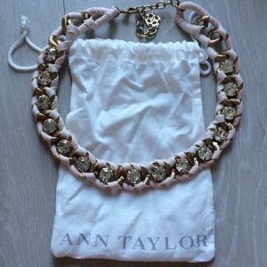 AT gorgeous necklace