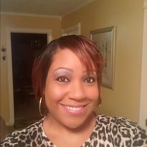 Meet your Posher, Diedre