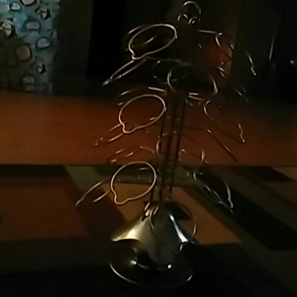 Vue k-cups turnstile