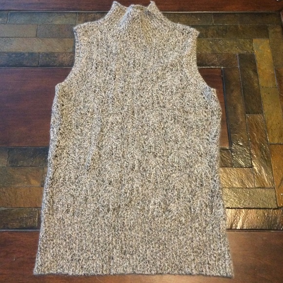 Ann Taylor tan sleeveless sweater