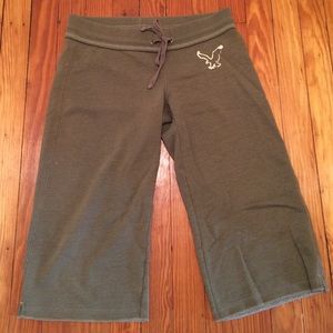 American Eagle capri sweatpants