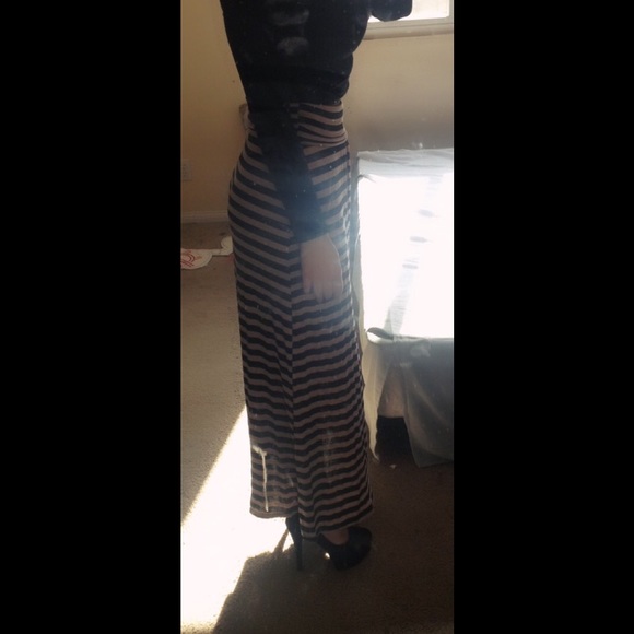 STRIPED LIGHT BRWN. & BLACK LILY WHITE MAXI SKIRT - Picture 1 of 3