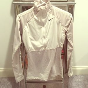 Never worn - Nike pro zip pull over