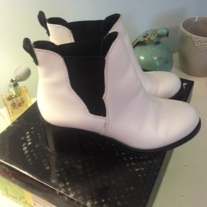 Sam Edelman Justin White Leather Booties