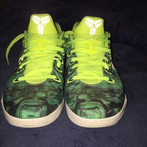 kobe 9 lows easter edition