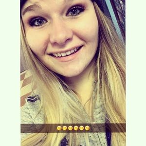 Meet your Posher, Natalie