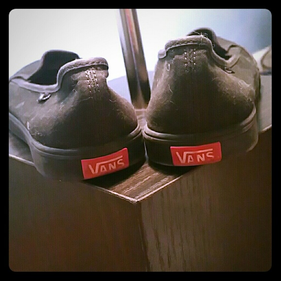 Black girls slip on vans
