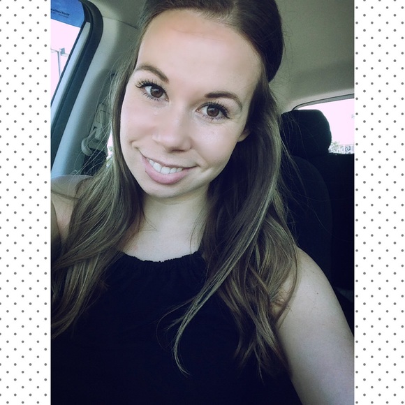Meet your Posher, Chelsey - Picture 1 of 1