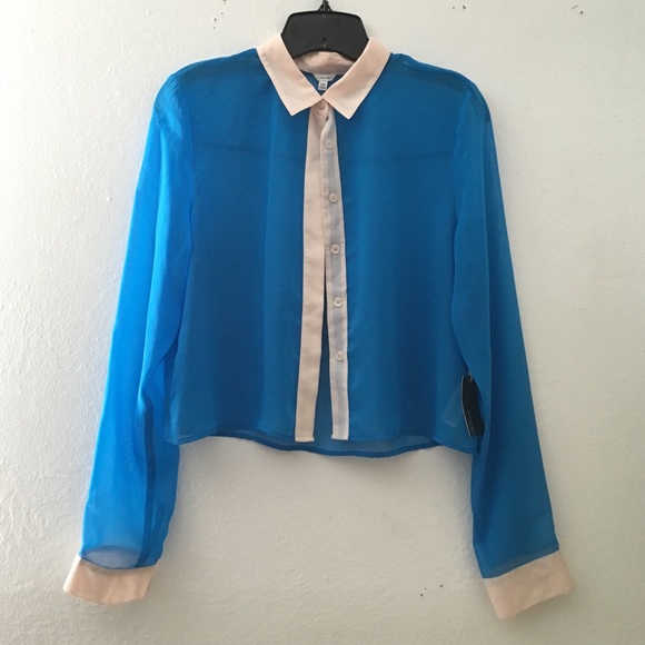 Forever21 blue and cream chiffon top NWT