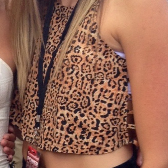 Crop top