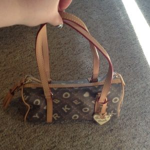 Small Dooney & Bourke satchel purse