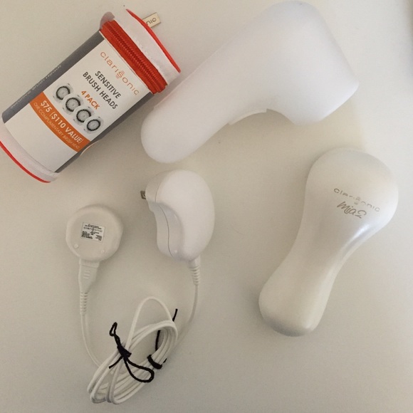 Clarisonic Mia2 + 2 sensitive brush heads