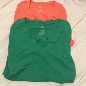 Bundle of two short sleeve pocket T's