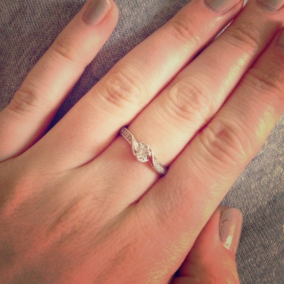 Never worn, dainty silver ring, diamond encrusted