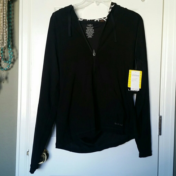 lulu Tops - New Lulu athletic hoodie