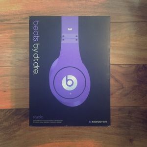 Beats Studio in Purple