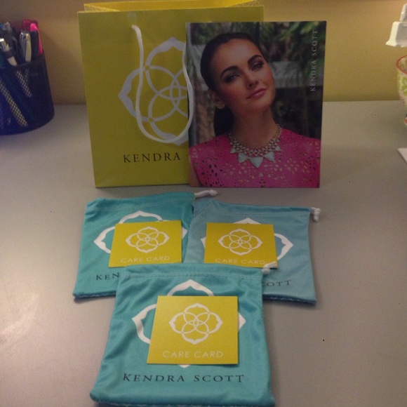 Kendra Scott Dust bags