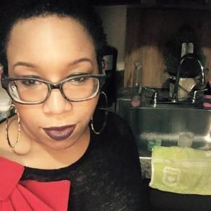 Meet your Posher, Liz