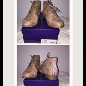 Steve Madden suede booties
