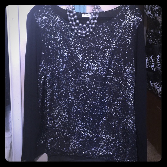 NWT DKNY beautiful Top!