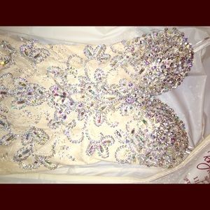 PROM DRESS. Only worn once for 4 hours