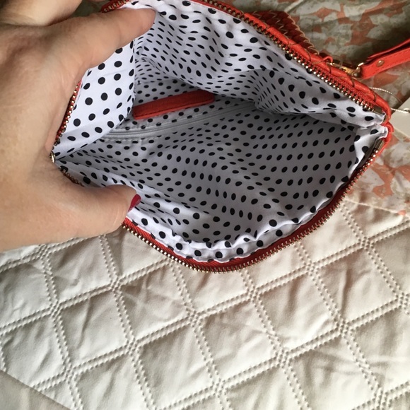 Leather NWT Adelade Woven fold over clutch. - Picture 4 of 4