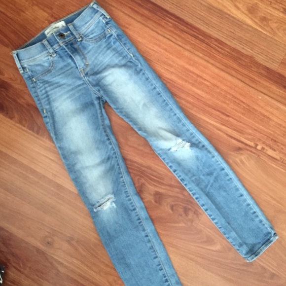 Abercrombie Kids distressed Jeans
