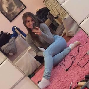 Meet your Posher, Aliki