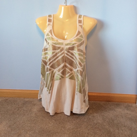 Express Tops - 💥 DONATING TOMORROW💥Express tank